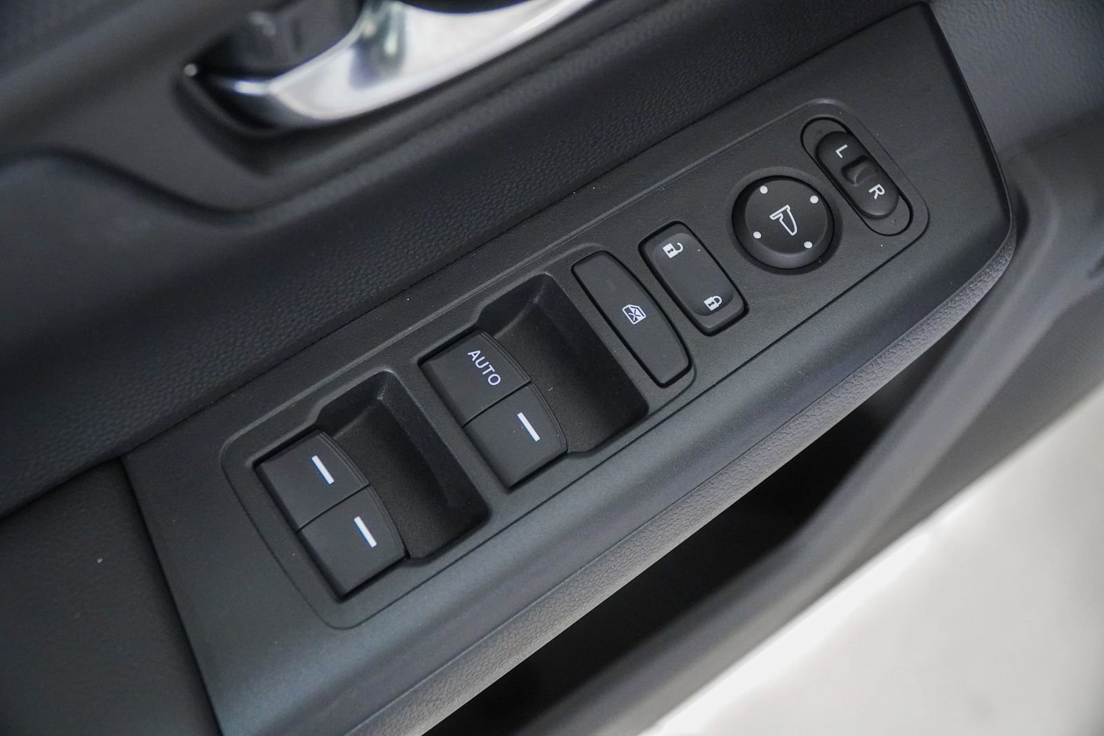 Certified 2026 Honda CR-V LX image 19