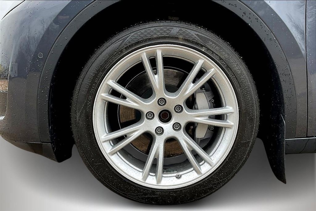 Used 2020 Tesla Model Y Long Range image 31