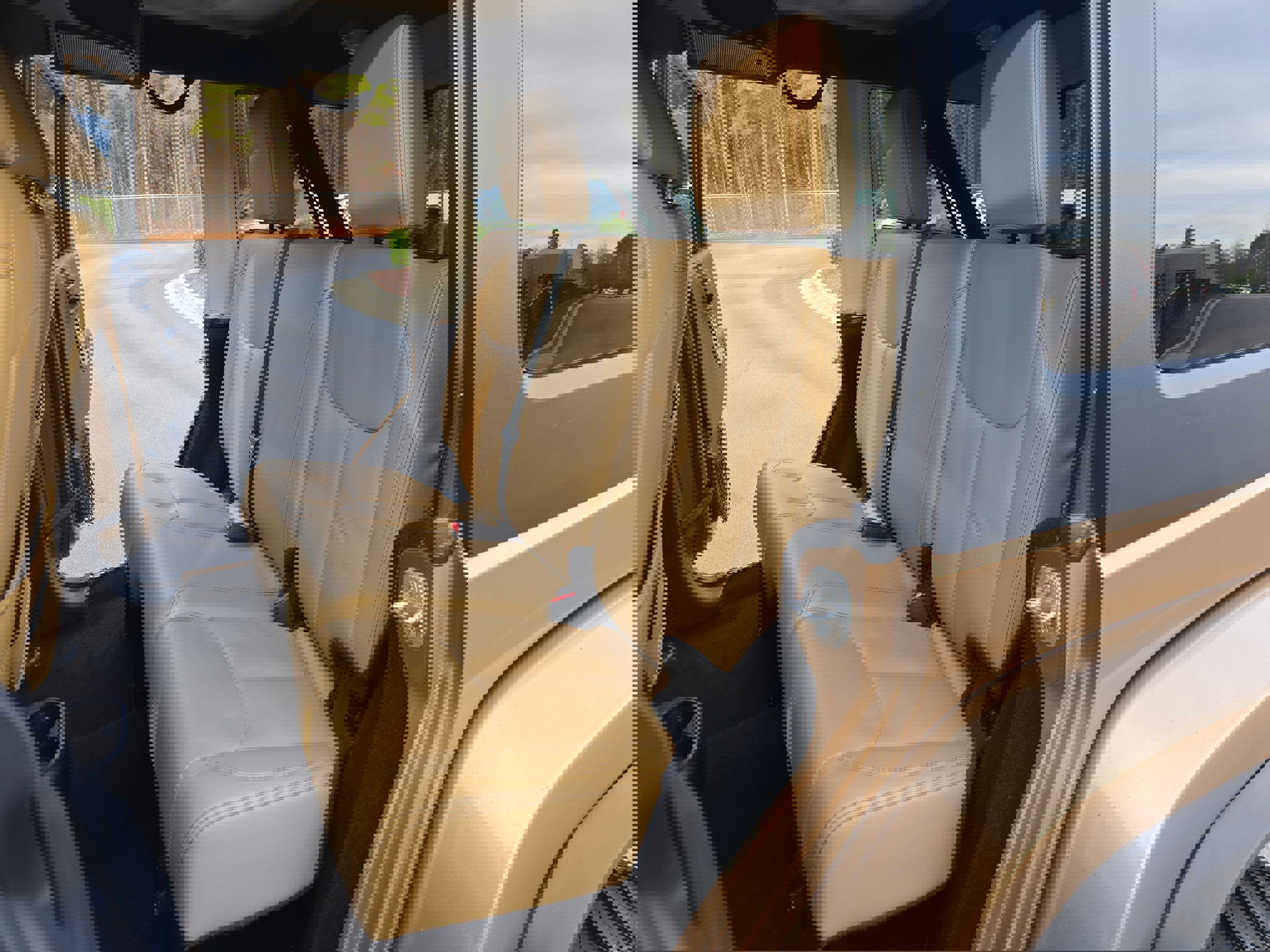 Used 2015 Jeep Wrangler Unlimited Sahara w/ Connectivity Group image 15