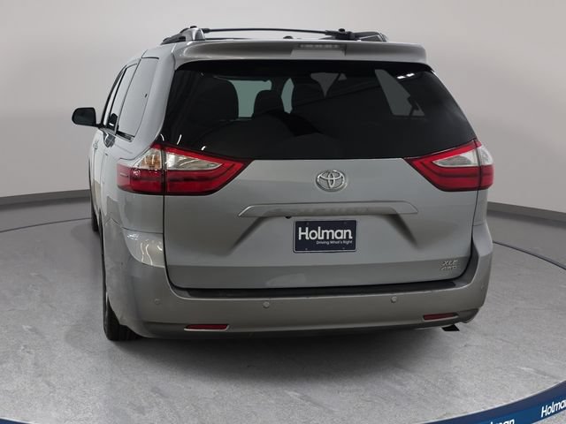 Used 2015 Toyota Sienna XLE w/ XLE Navigation Package AWD/4WD image 7