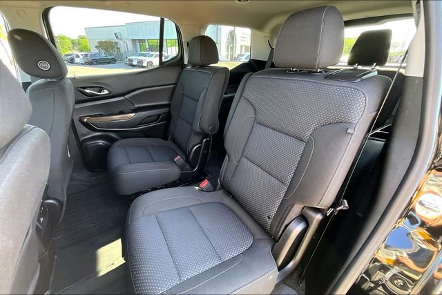 Used 2023 GMC Acadia SLE w/ Driver Convenience Package FWD image 19