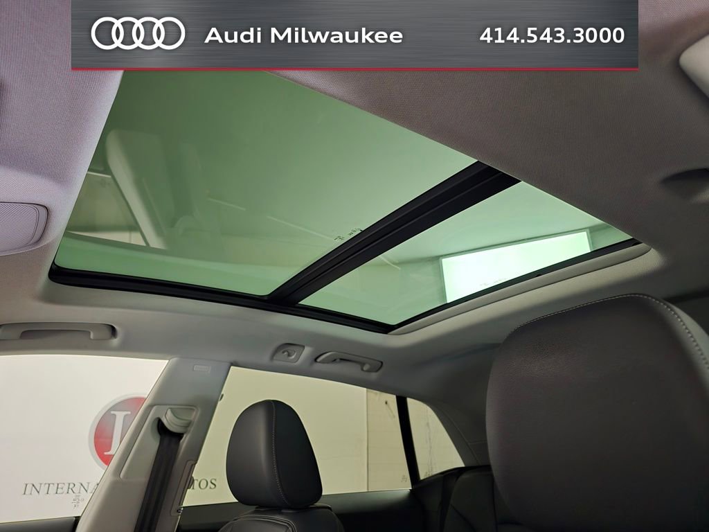 Used 2023 Audi Q8 Premium w/ Convenience Package AWD/4WD image 18