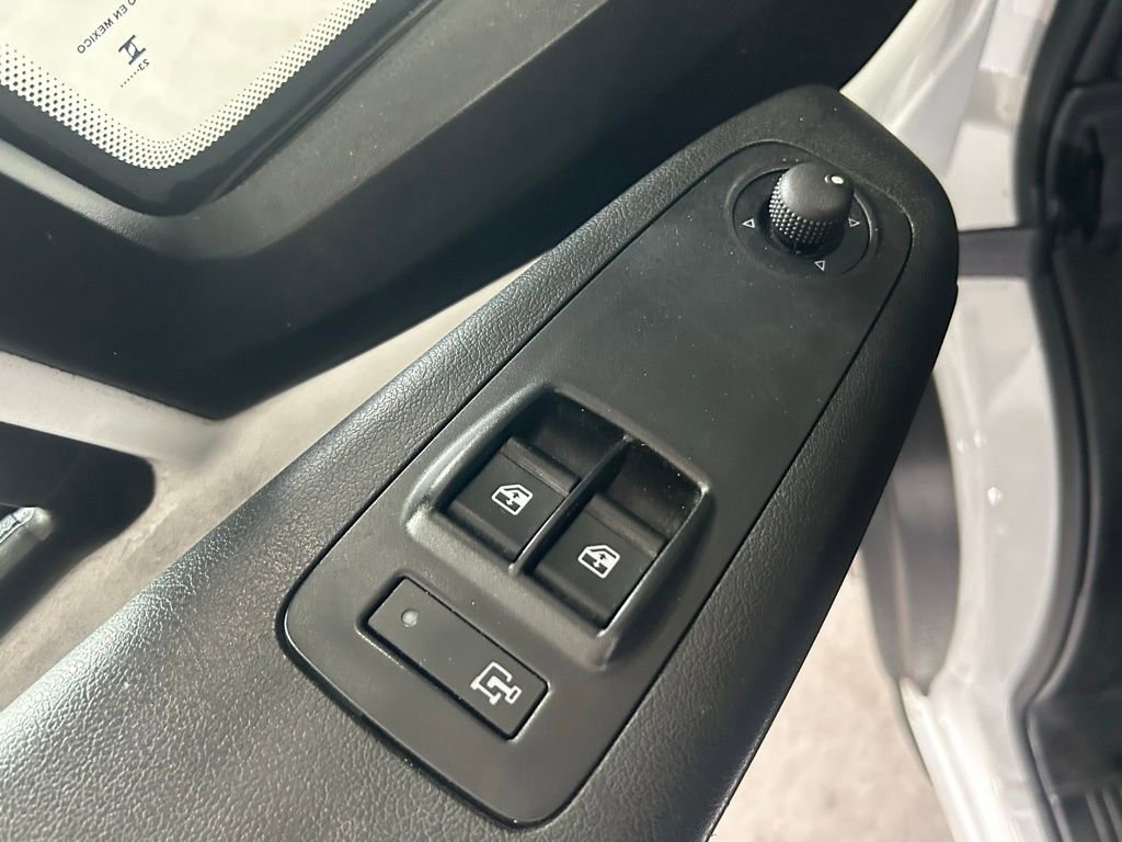 Used 2023 RAM ProMaster 2500 image 17