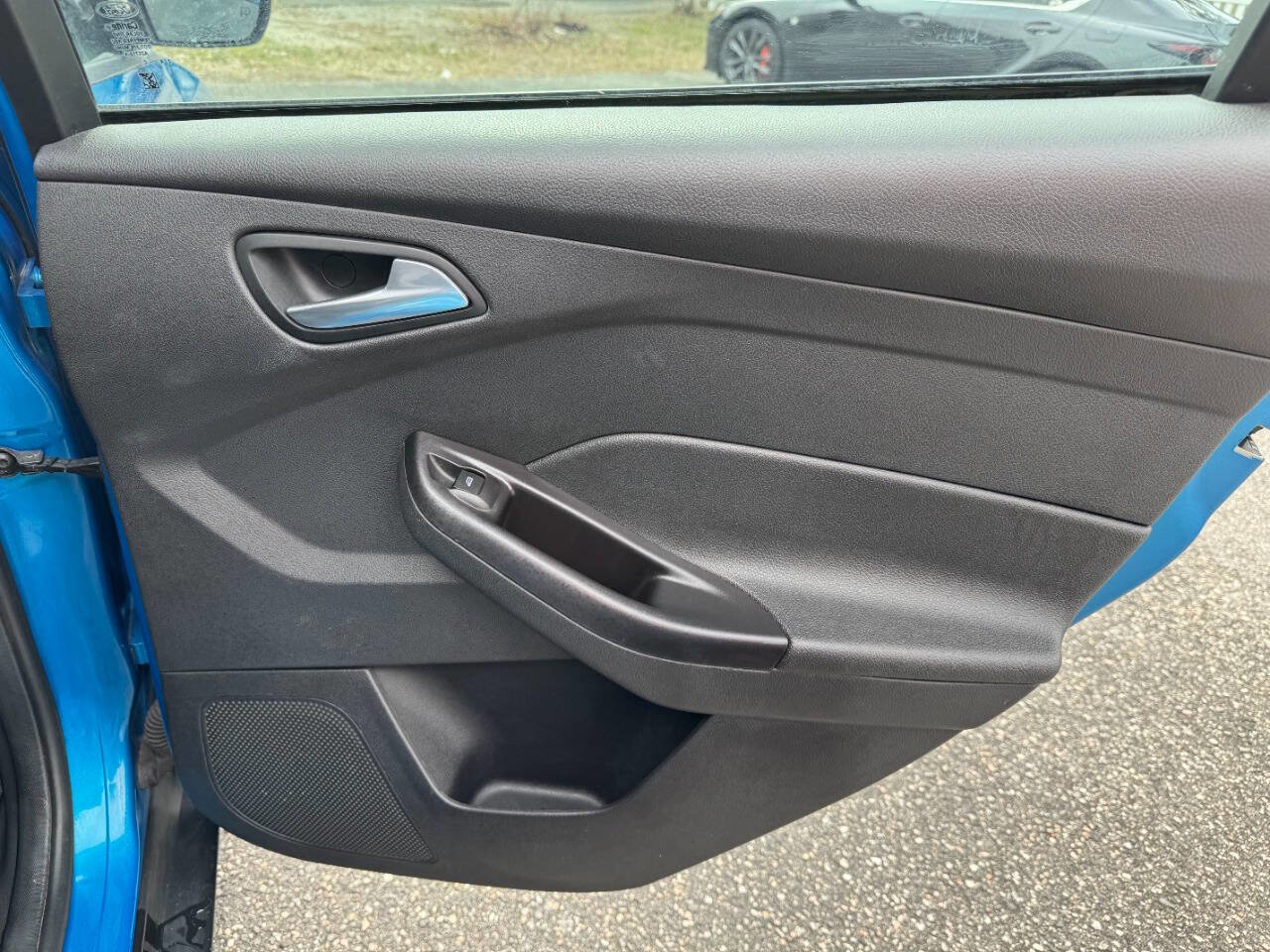 Used 2013 Ford Focus SE image 40