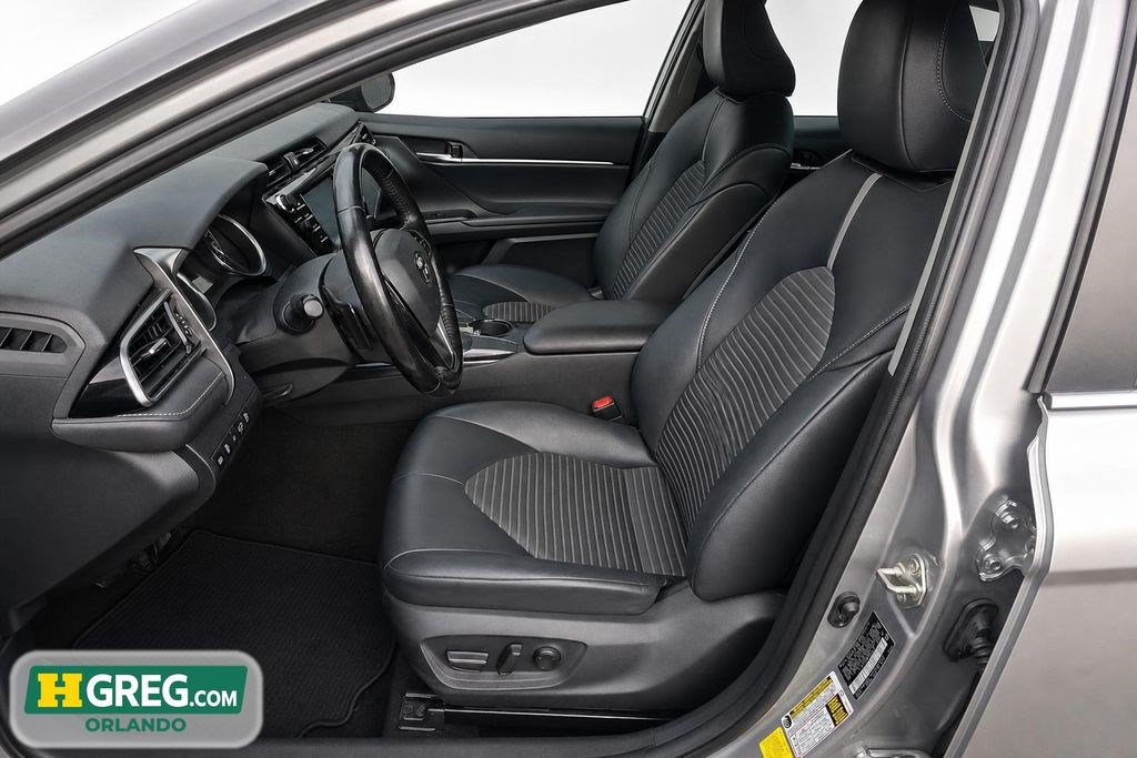 Used 2020 Toyota Camry SE FWD image 7