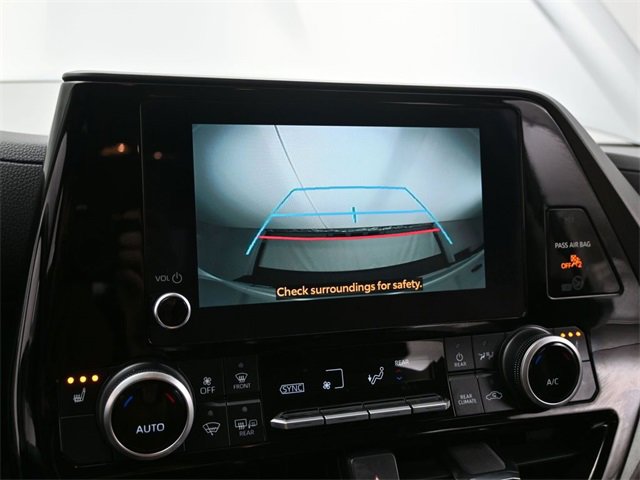 Used 2023 Toyota Highlander L image 24