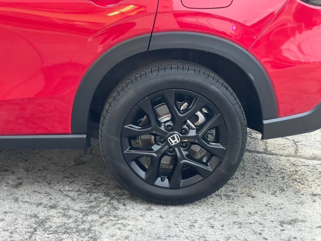Certified 2025 Honda HR-V Sport image 36