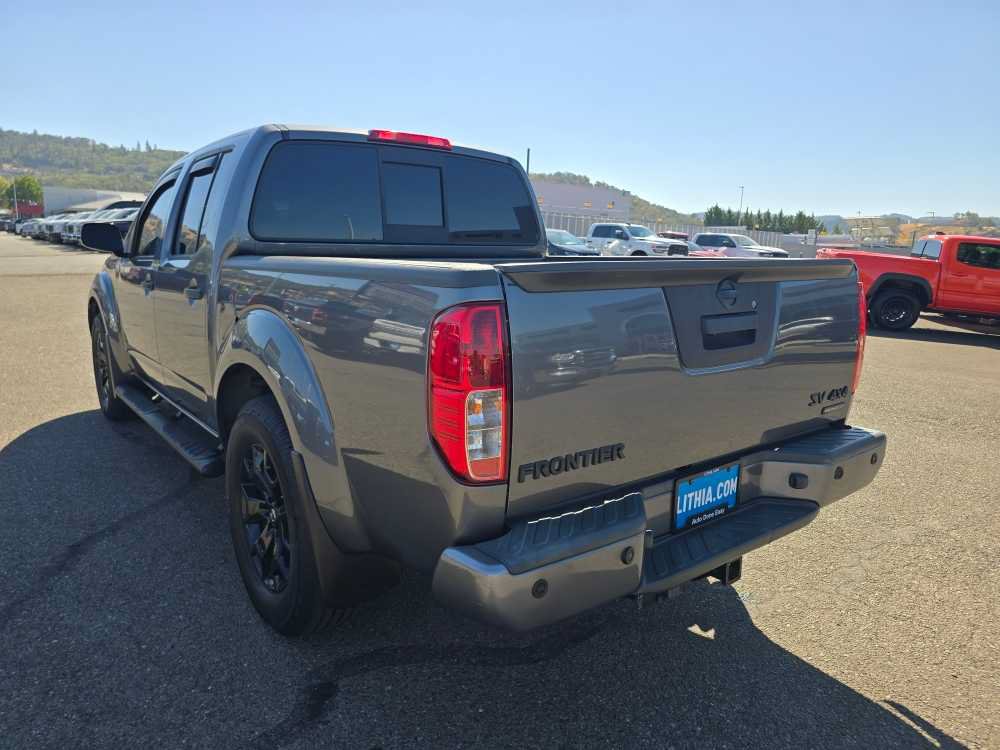 Used 2021 Nissan Frontier SV w/ Midnight Edition Floor Mats AWD/4WD image 3