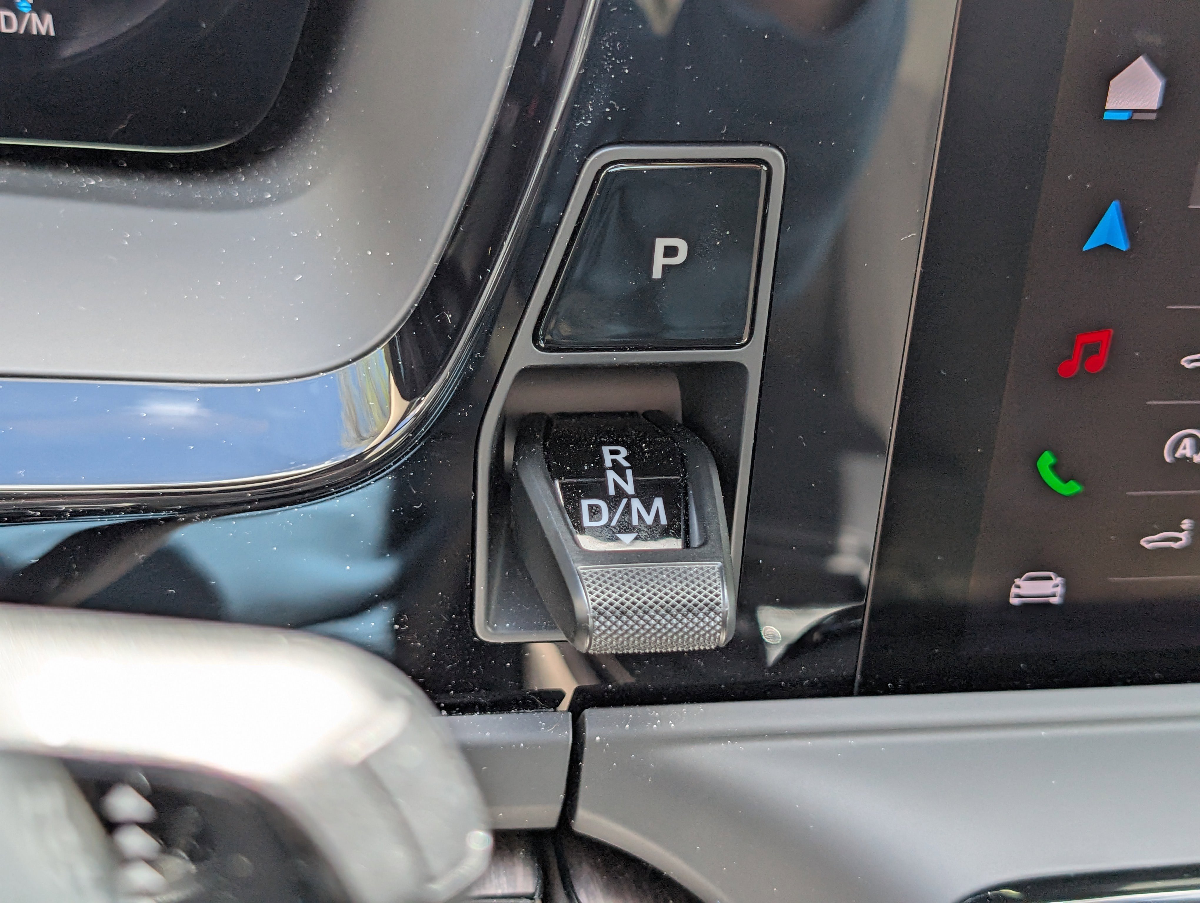 Certified 2025 Porsche Panamera 4 image 41