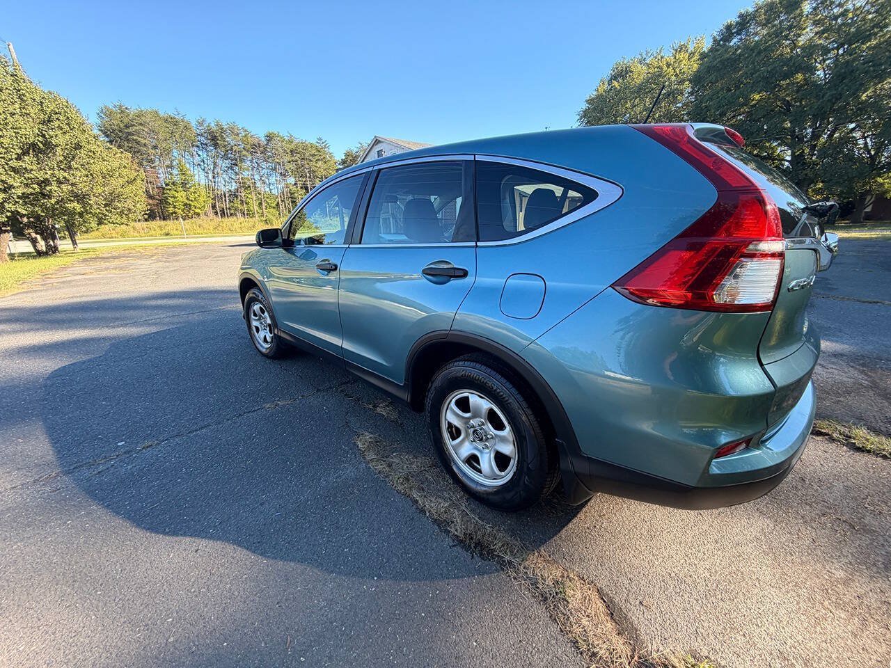 Used 2015 Honda CR-V LX image 8