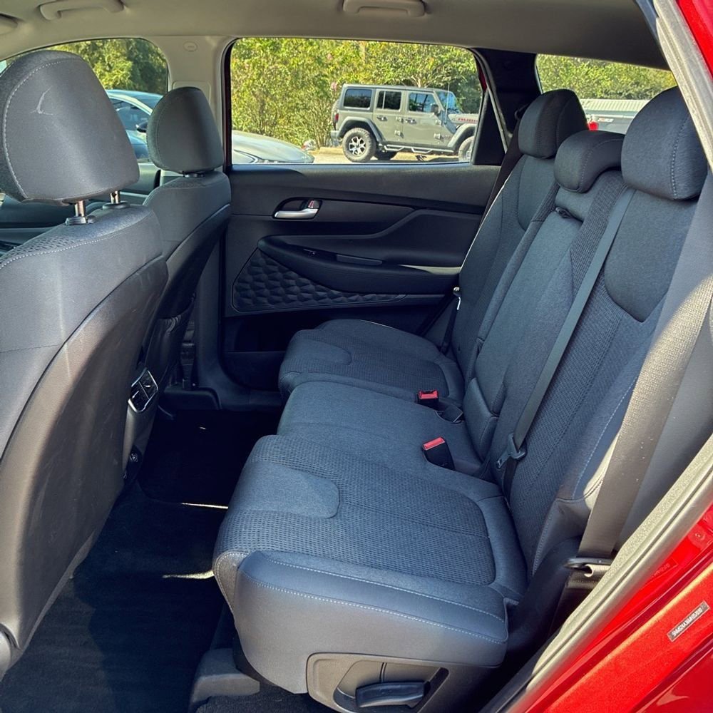 Used 2021 Hyundai Santa Fe SEL image 11