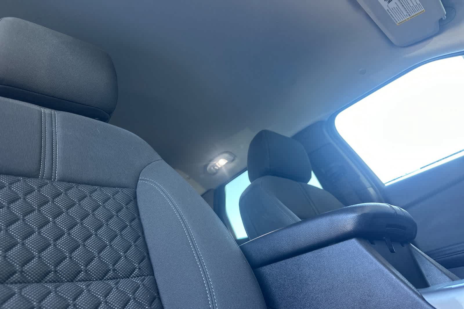 Used 2019 Chevrolet Blazer LT AWD/4WD image 17