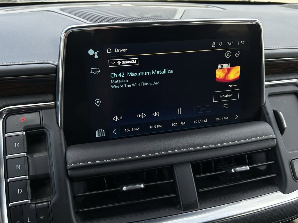 Used 2024 Chevrolet Suburban Premier AWD/4WD image 19