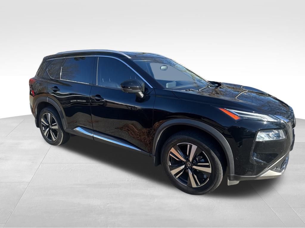 Used 2021 Nissan Rogue Platinum image 8