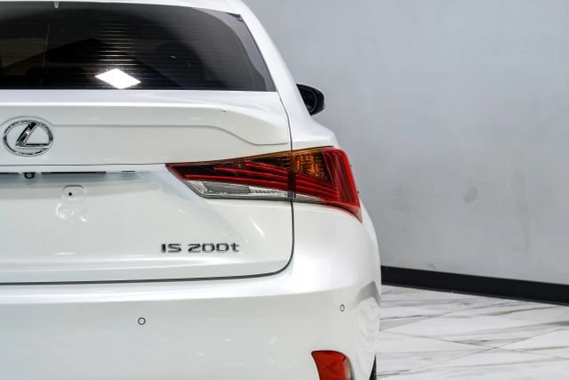 Used 2017 Lexus IS 200t w/ Premium Package RWD image 55