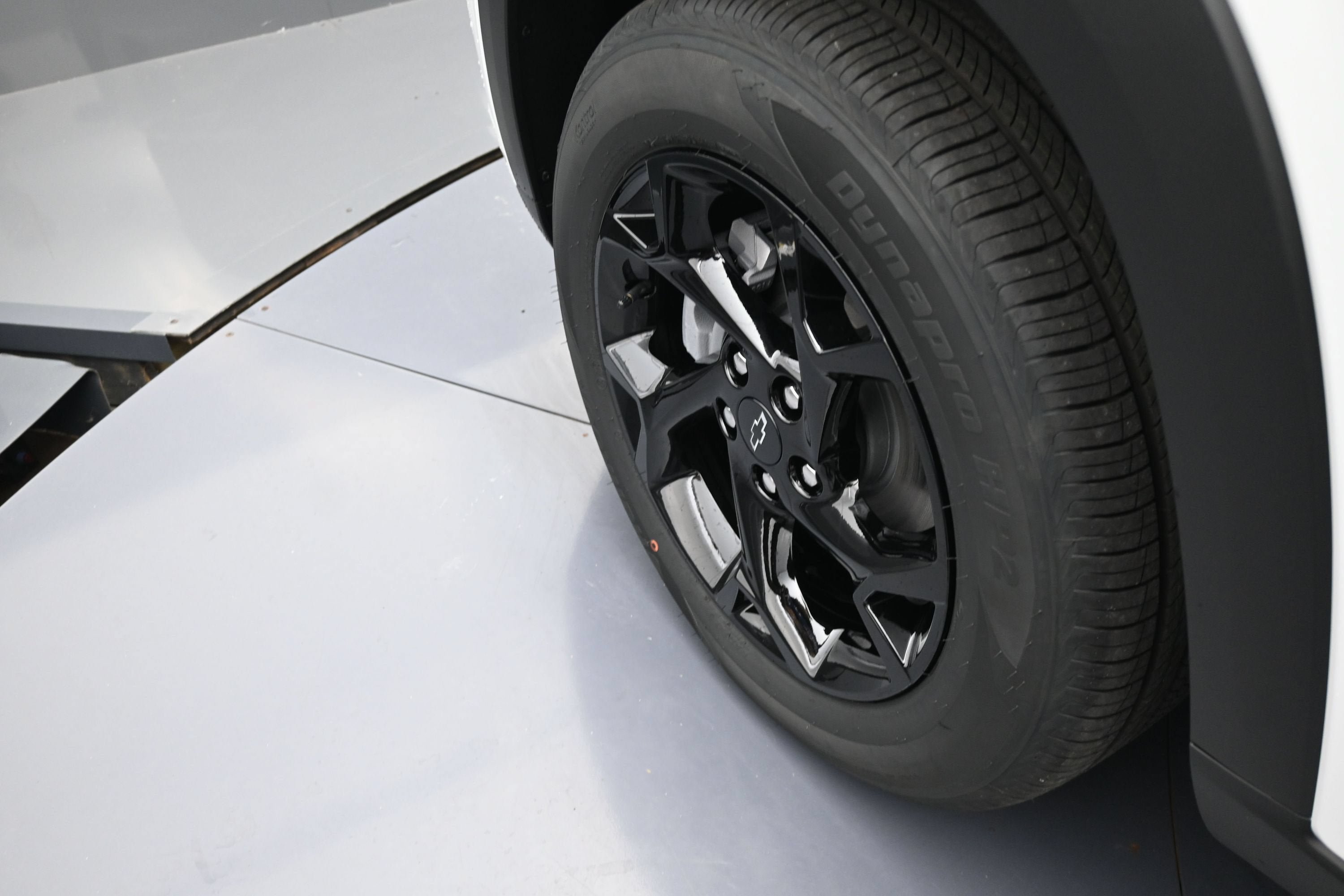 New 2026 Chevrolet Trax RS w/ Sunroof Package FWD image 33