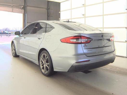 Used 2020 Ford Fusion SEL FWD image 3