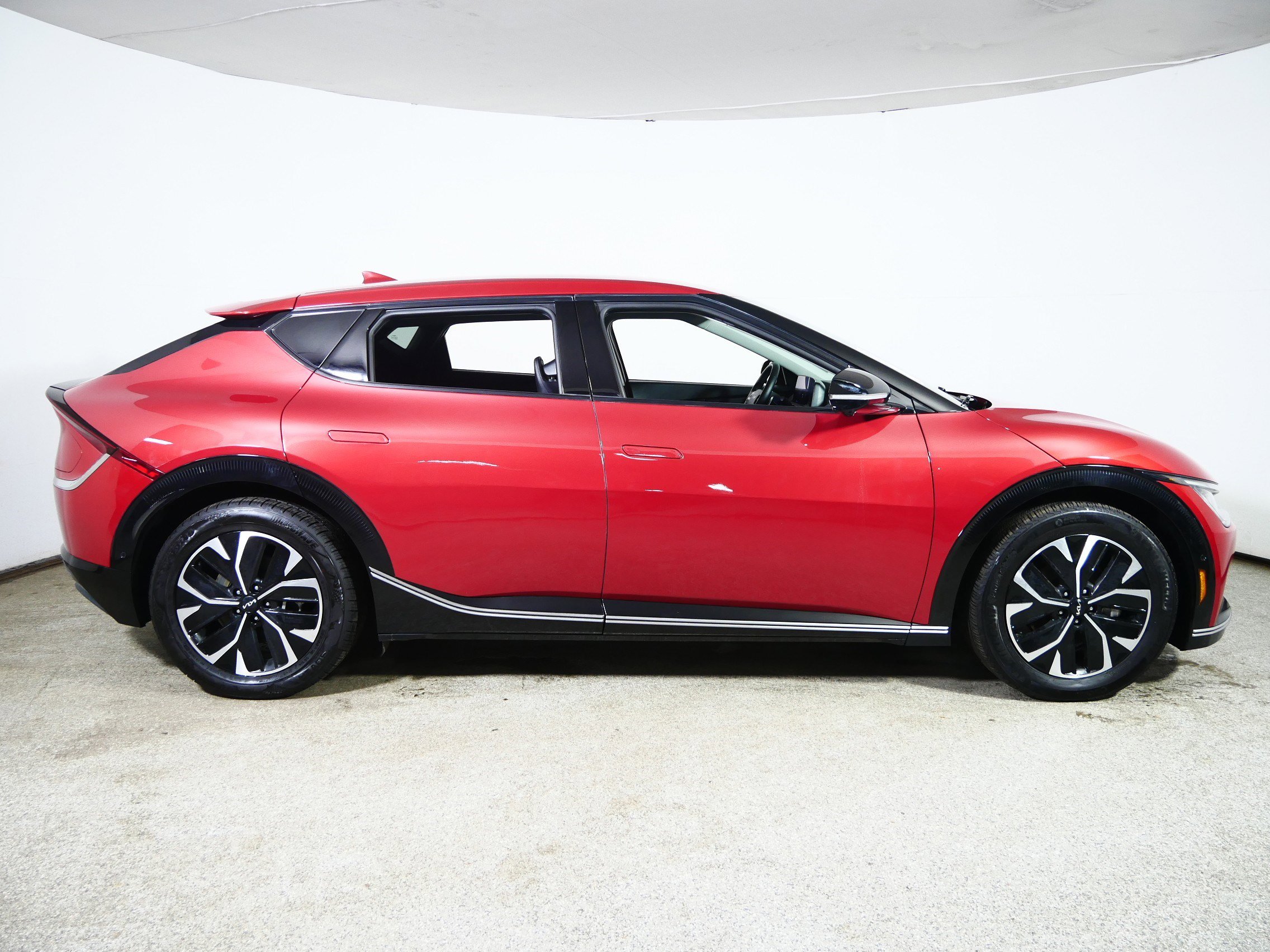 Used 2022 Kia EV6 Wind w/ Wind Technology Package image 8