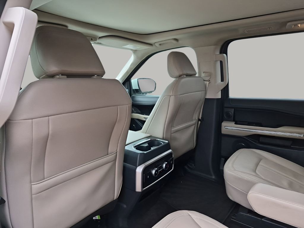 Used 2022 Ford Expedition Max Limited AWD/4WD image 21