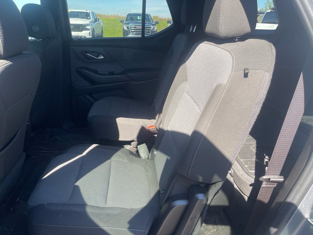 Used 2023 Chevrolet Traverse LT AWD/4WD image 7