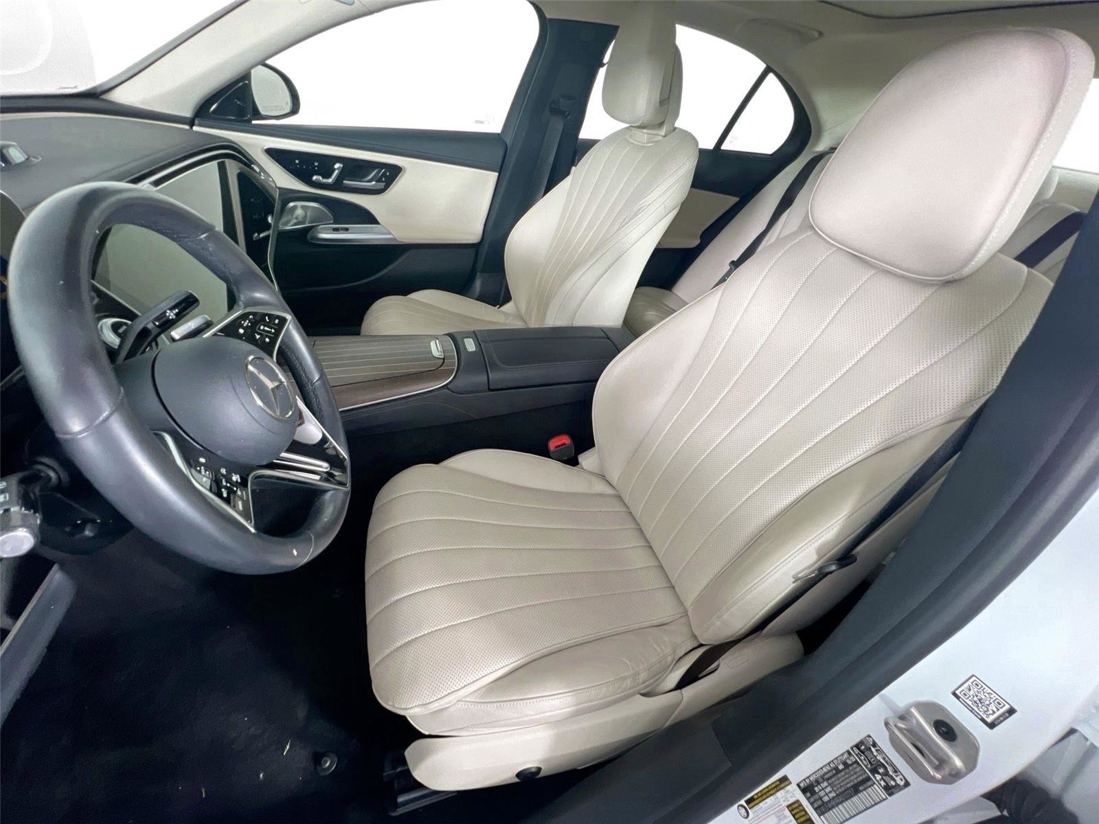 Certified 2024 Mercedes-Benz E 350 4MATIC Sedan image 16