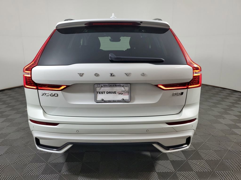 Used 2025 Volvo XC60 B5 Plus AWD/4WD image 7