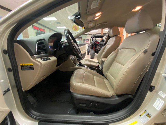 Used 2018 Hyundai Elantra Limited FWD image 18