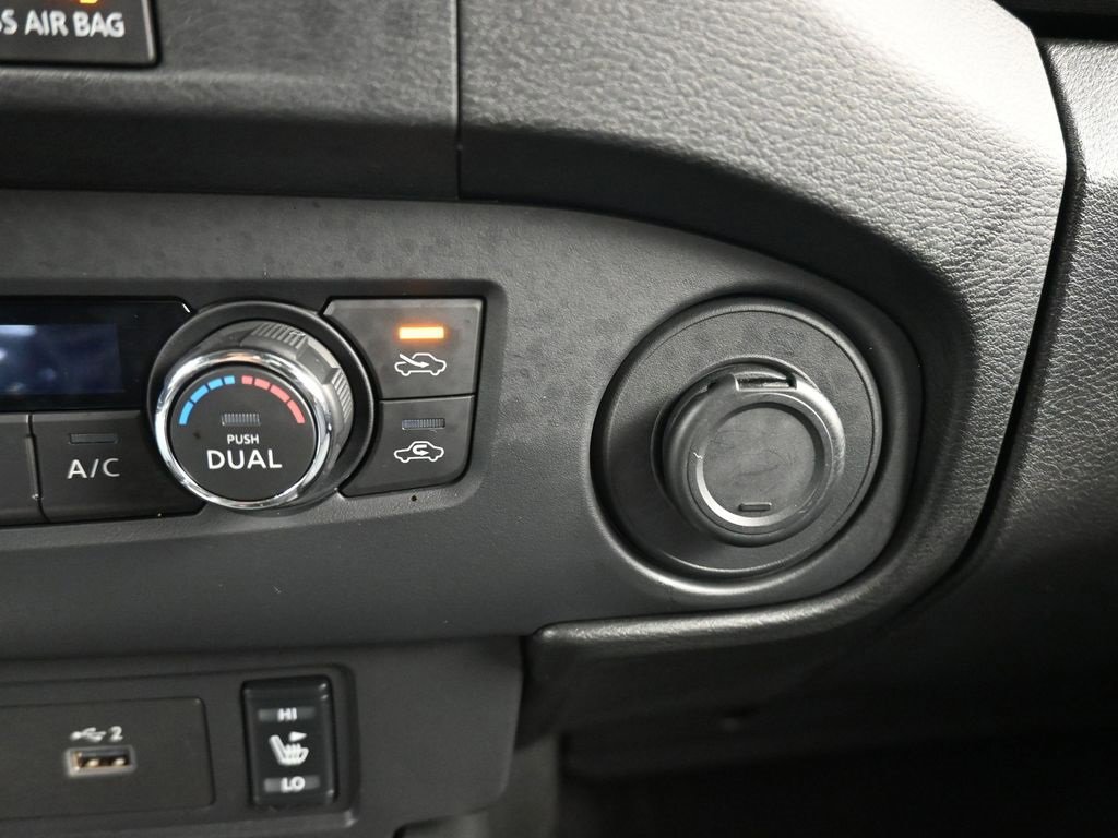 Used 2024 Nissan Frontier SV w/ SV Convenience Package image 20