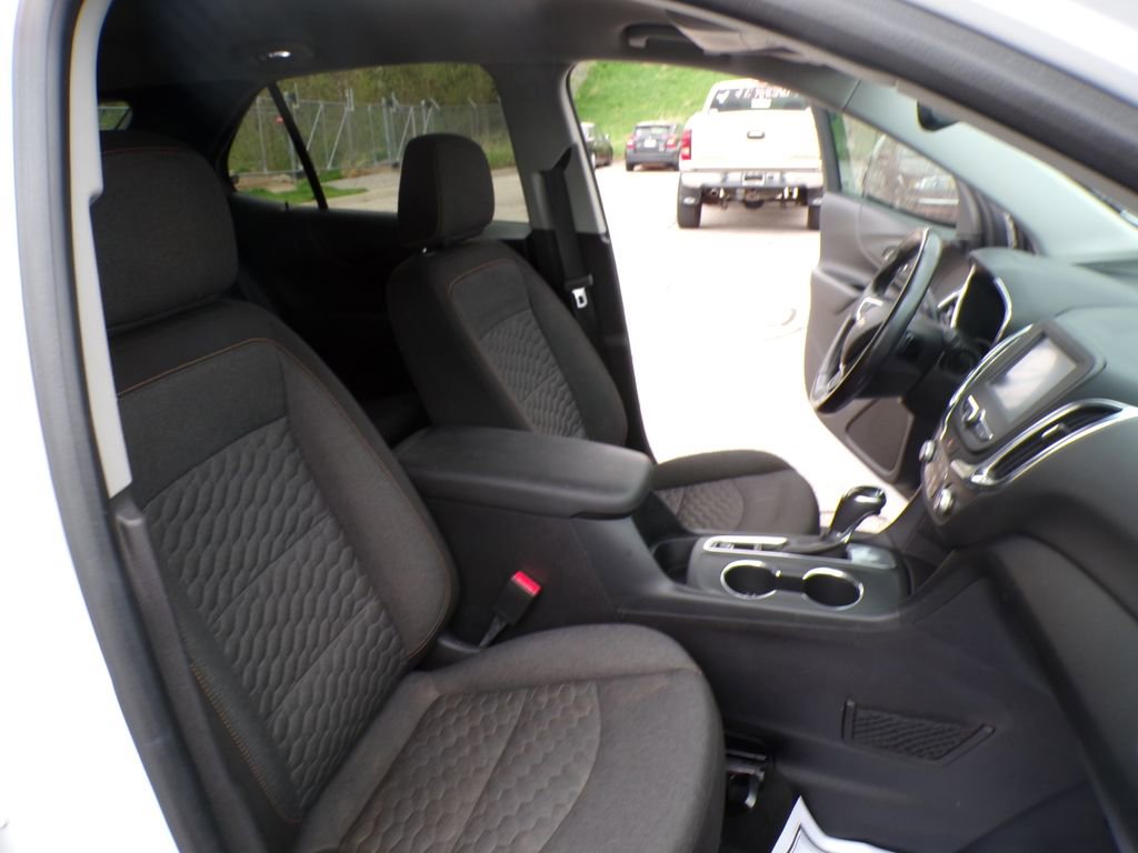 Used 2018 Chevrolet Equinox LT FWD image 15