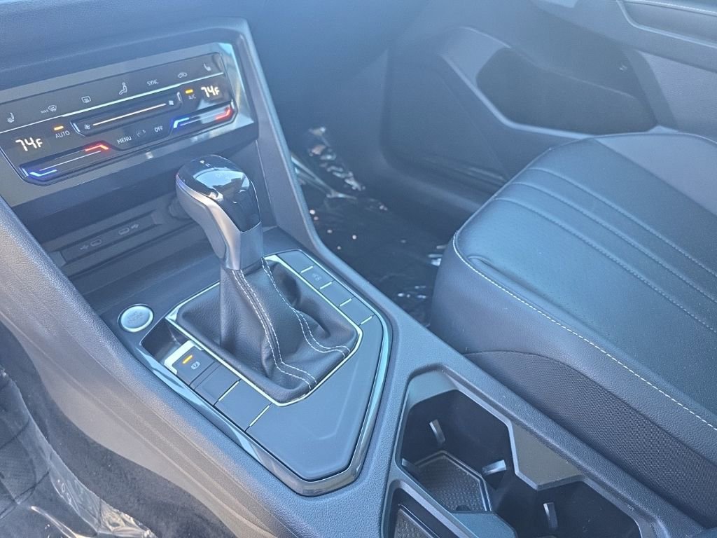 Certified 2022 Volkswagen Tiguan SE w/ Panoramic Sunroof Package image 21