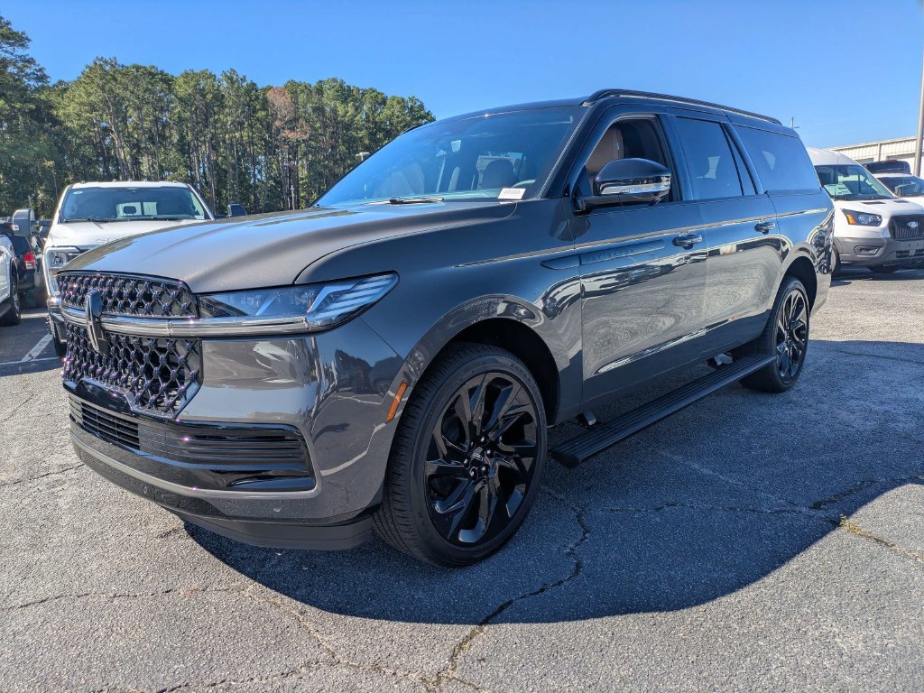 New 2027 Lincoln Navigator L Black Label AWD/4WD image 8