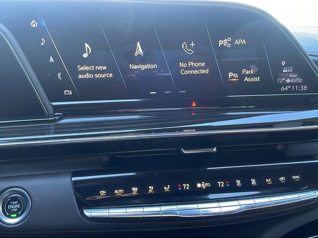 Used 2022 Cadillac Escalade ESV Premium Luxury w/ Performance Package AWD/4WD image 27