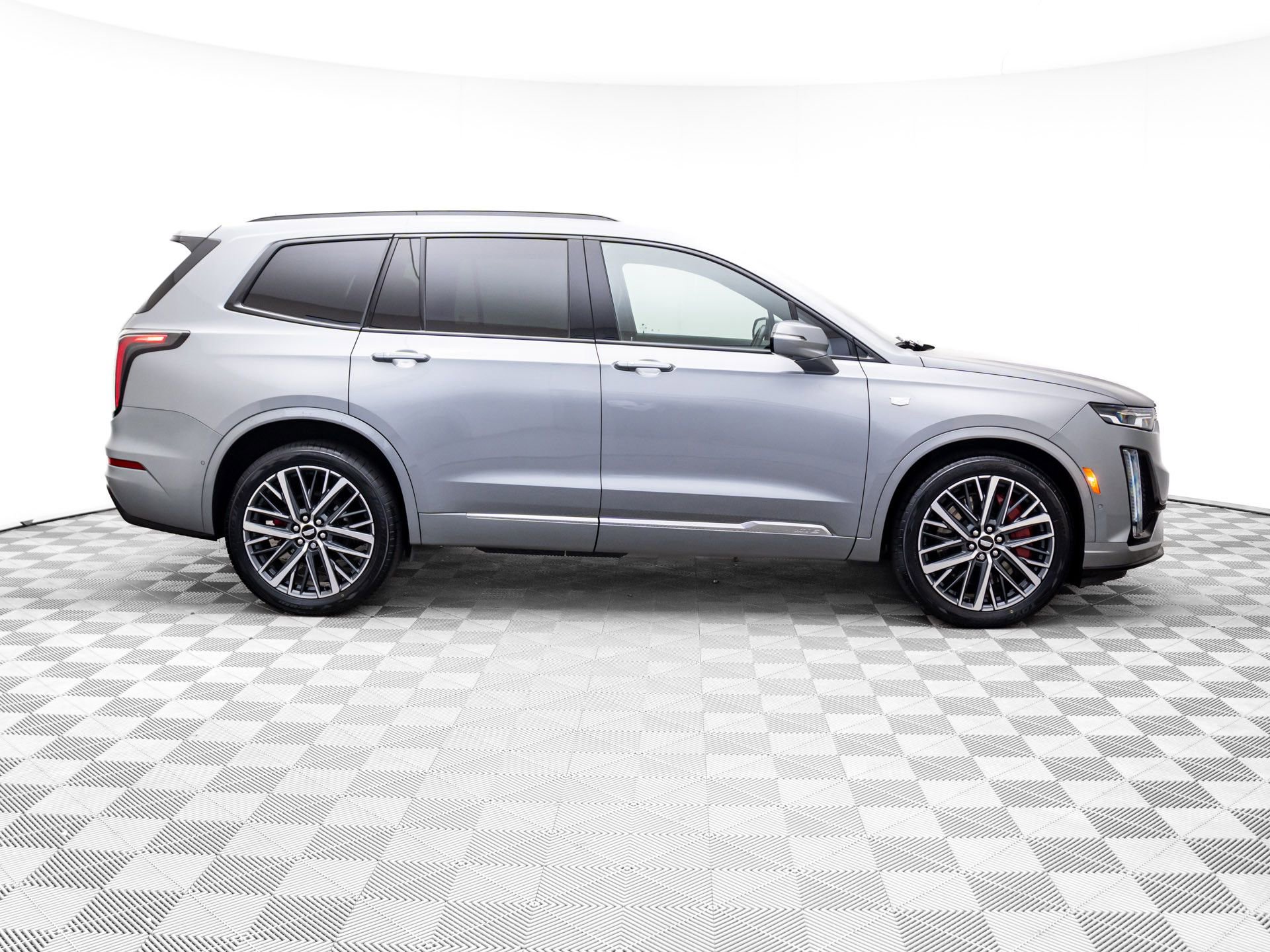 Certified 2024 Cadillac XT6 Sport w/ Technology Package image 7