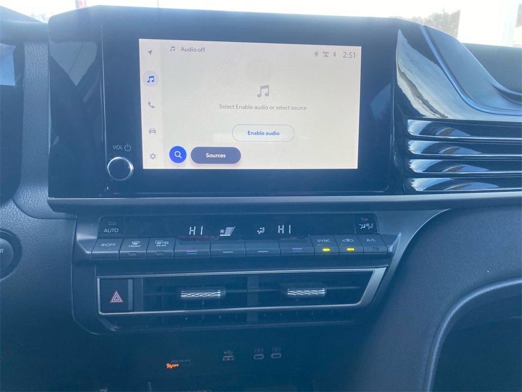 Used 2025 Toyota Camry LE image 21