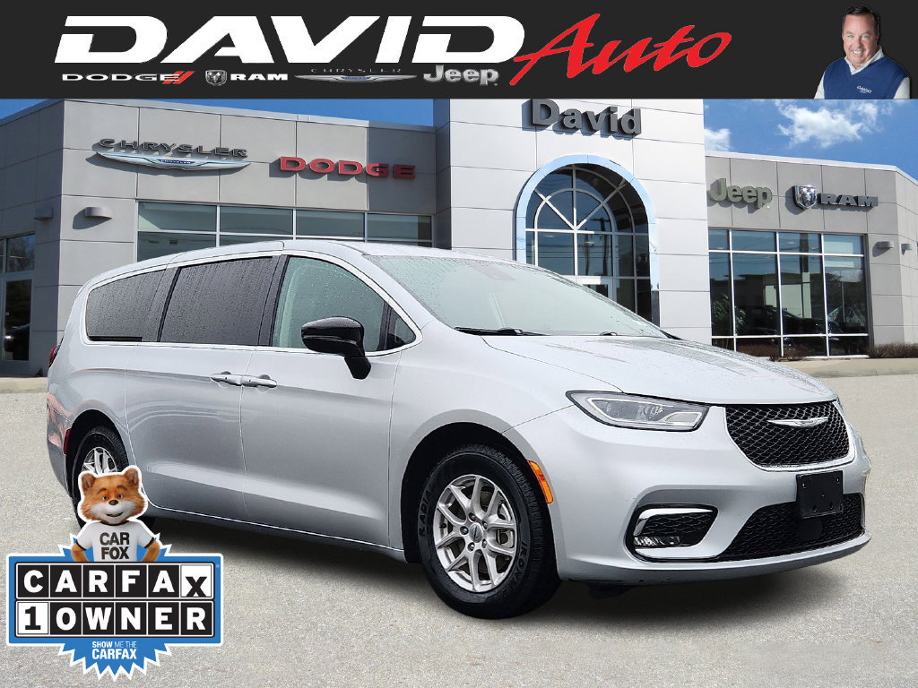 Used 2024 Chrysler Pacifica Touring-L