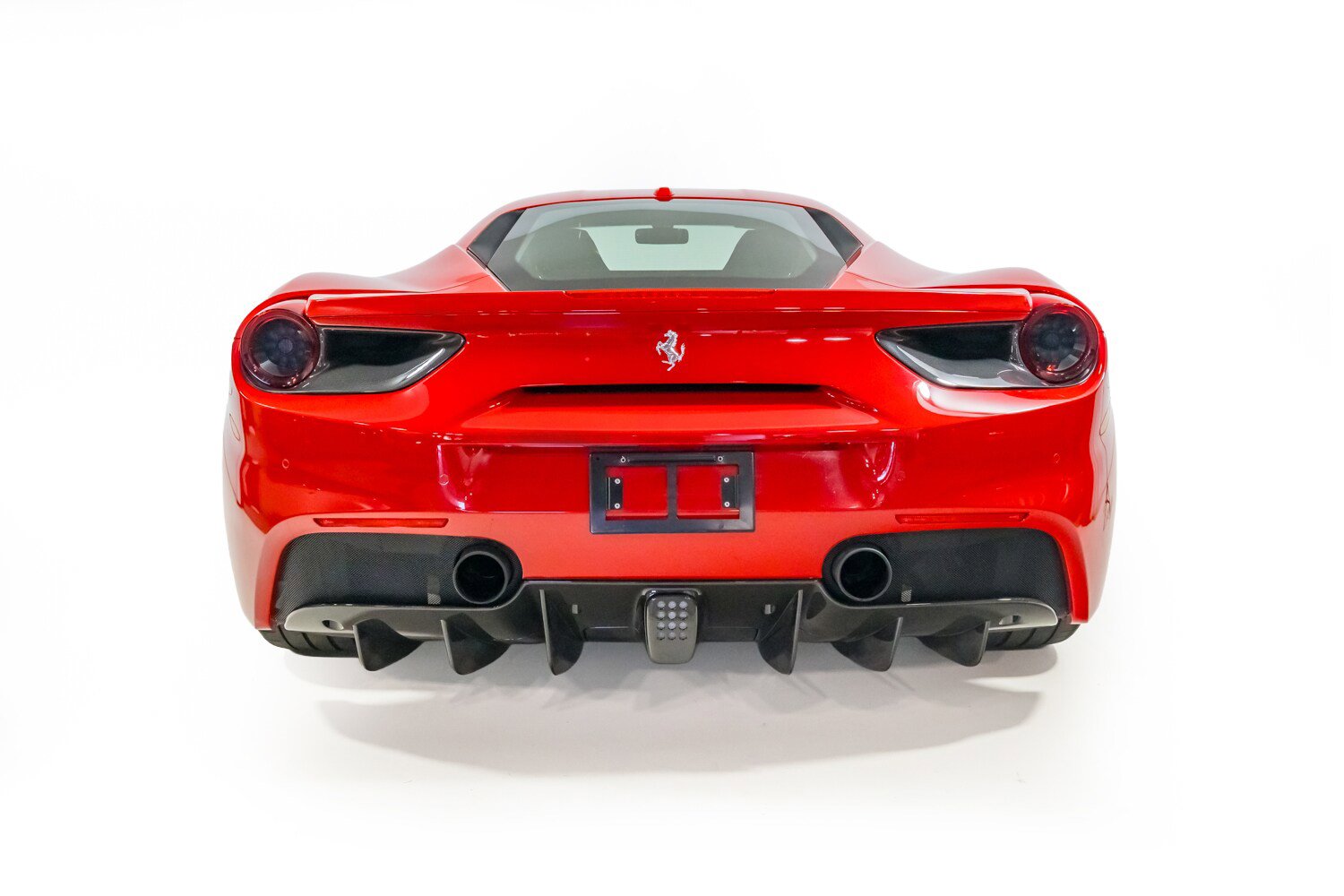 Used 2018 Ferrari 488 GTB RWD image 8