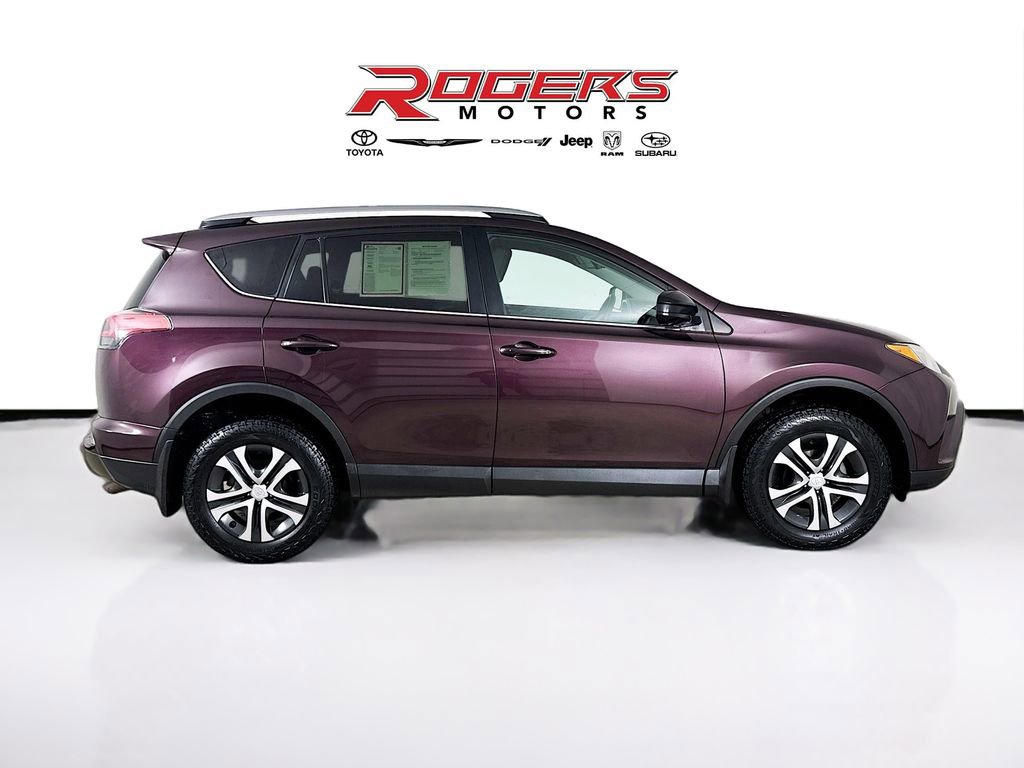 Certified 2017 Toyota RAV4 LE image 8