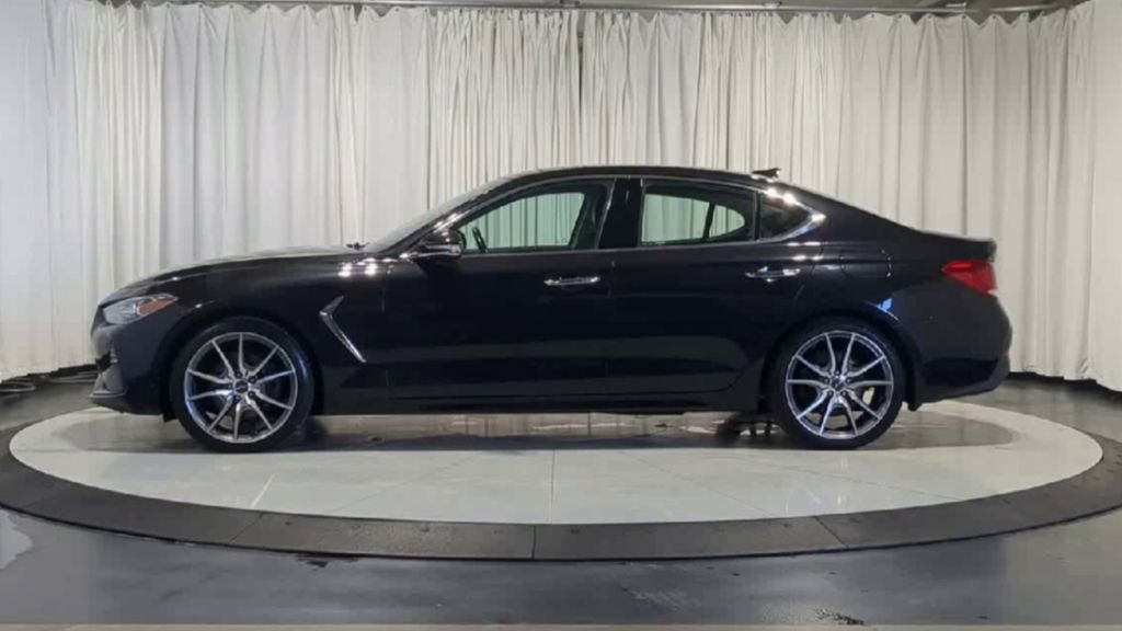 Used 2019 Genesis G70 2.0T Advanced w/ Dynamic Package image 6