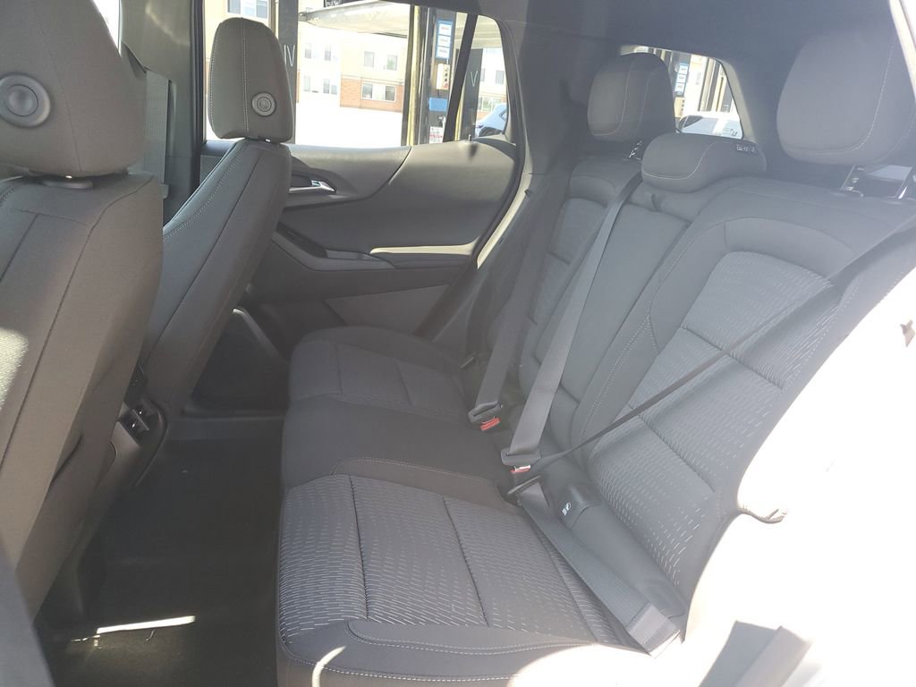 New 2026 Chevrolet Equinox LT image 13