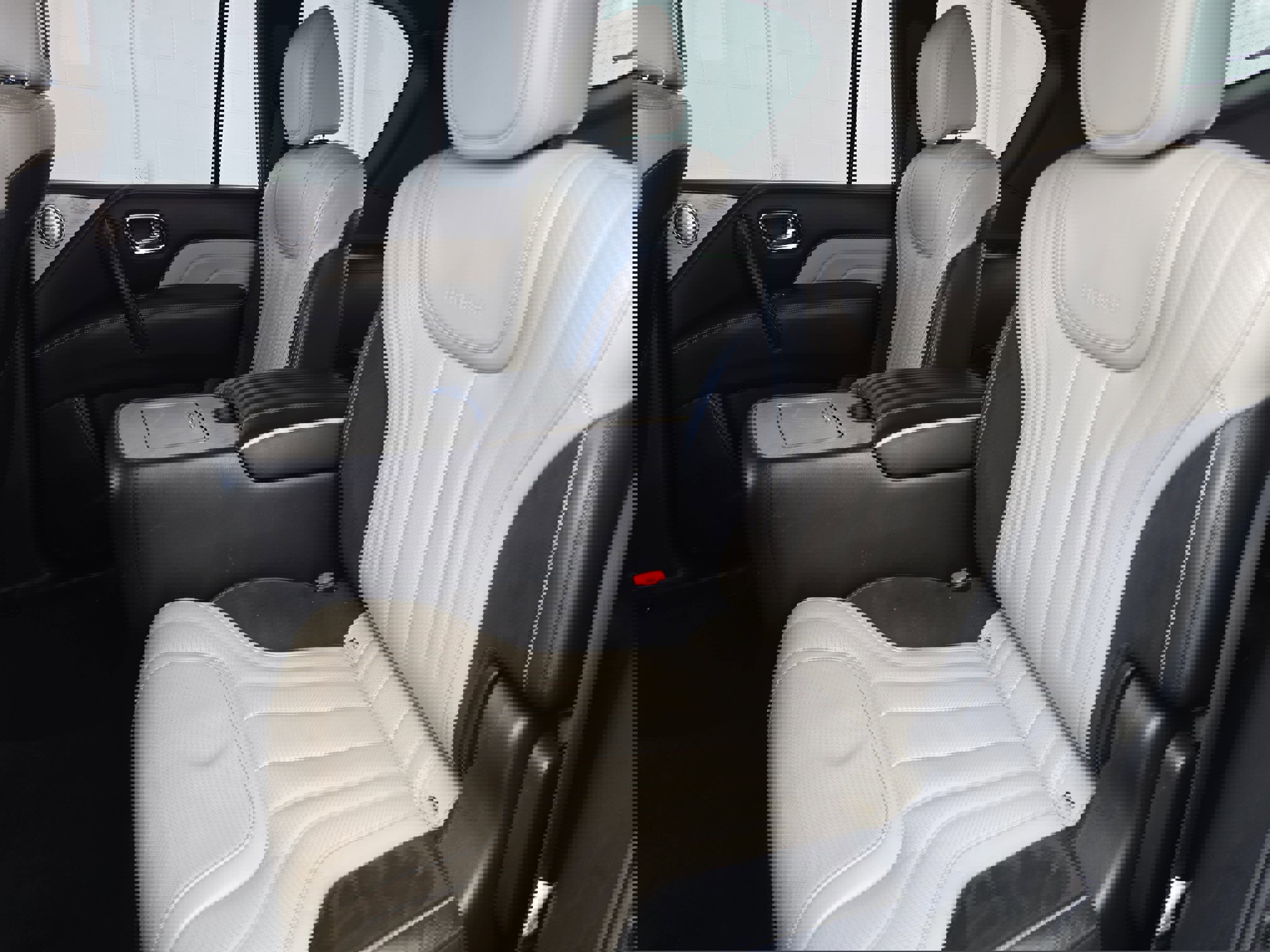 Used 2020 INFINITI QX80 Limited w/ All-Season Package image 14