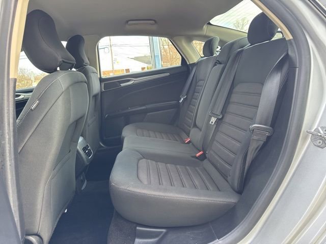 Used 2019 Ford Fusion SE AWD/4WD image 11