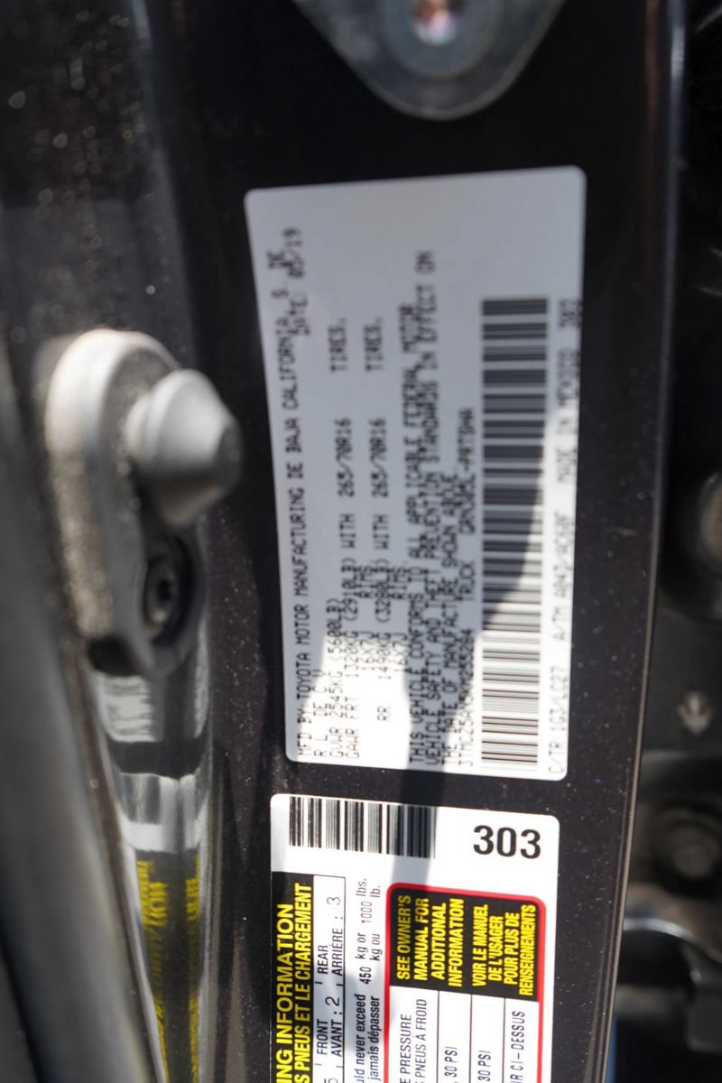 Used 2019 Toyota Tacoma TRD Off-Road AWD/4WD image 9