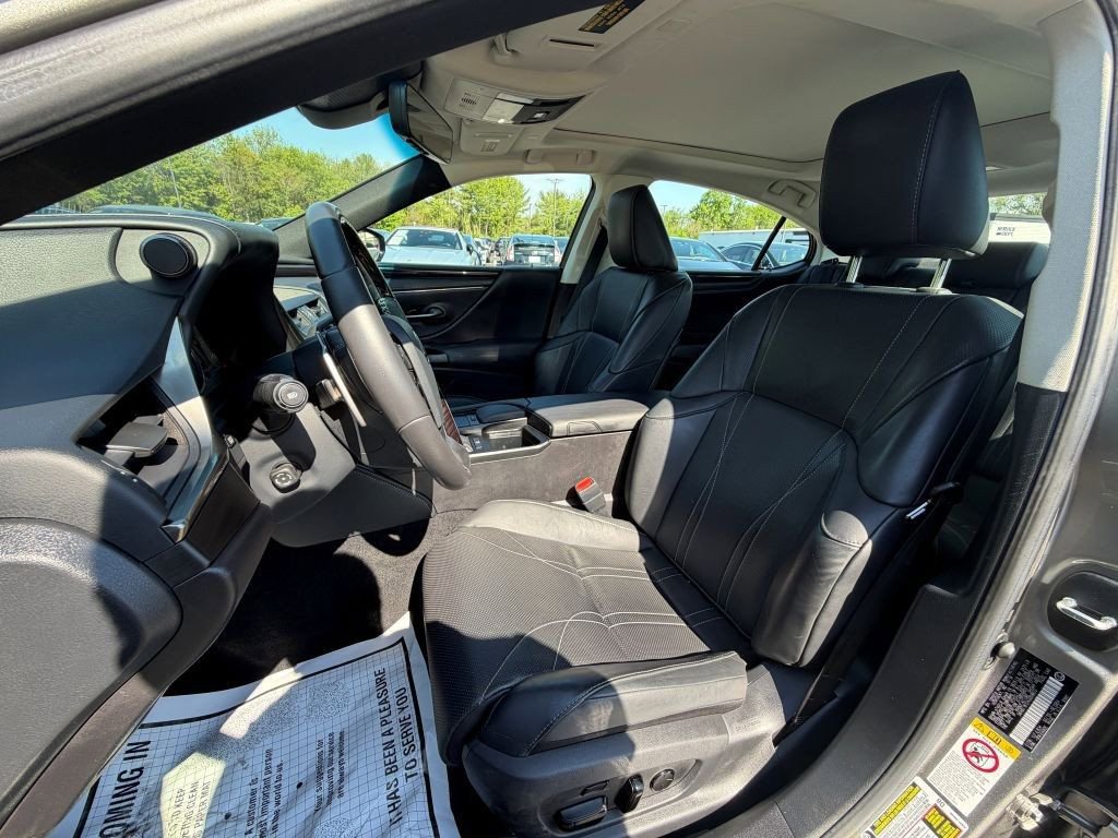 Used 2019 Lexus ES 350 w/ Accessory Package 2 FWD image 12