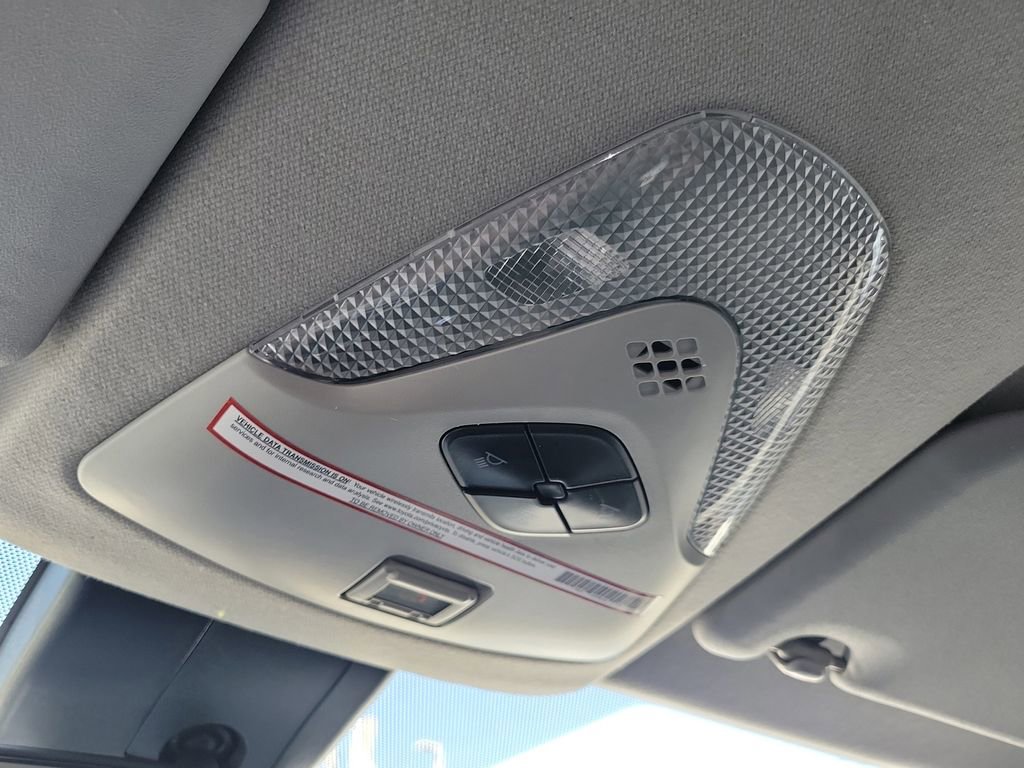 Used 2020 Toyota C-HR LE image 31