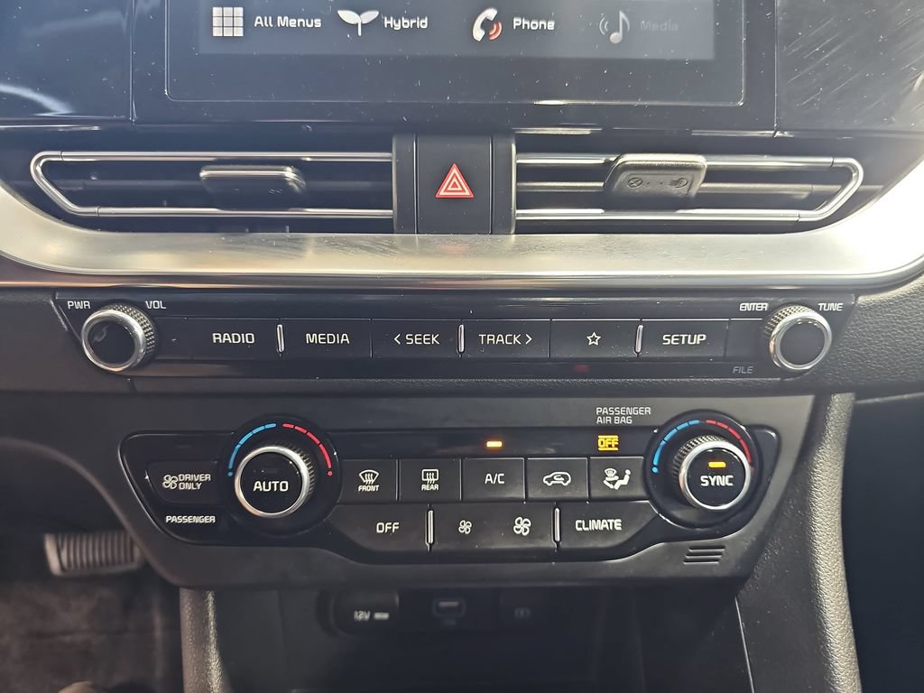 Used 2021 Kia Niro LXS FWD image 20