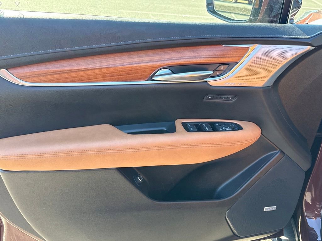 Certified 2022 Cadillac XT5 Premium Luxury image 5