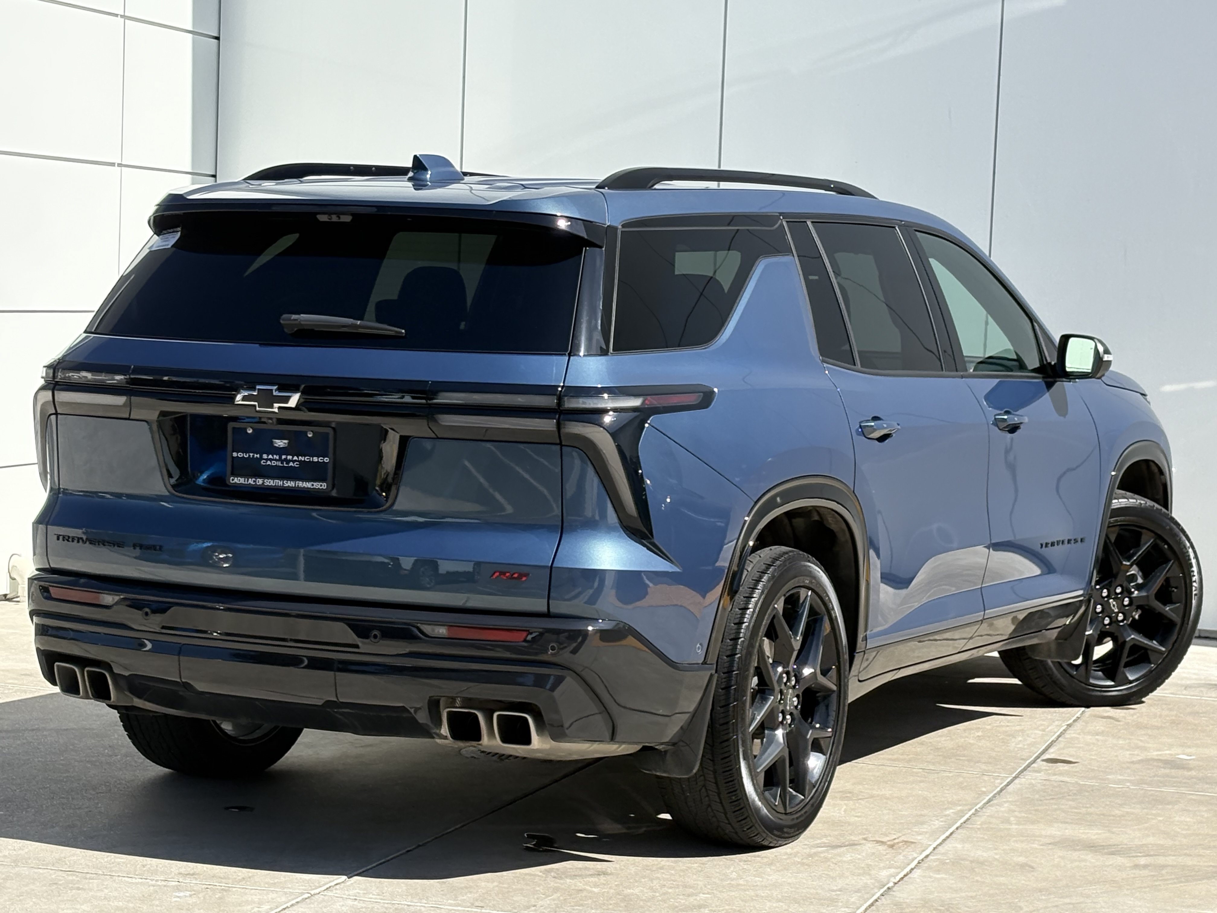 Used 2025 Chevrolet Traverse RS AWD/4WD image 7