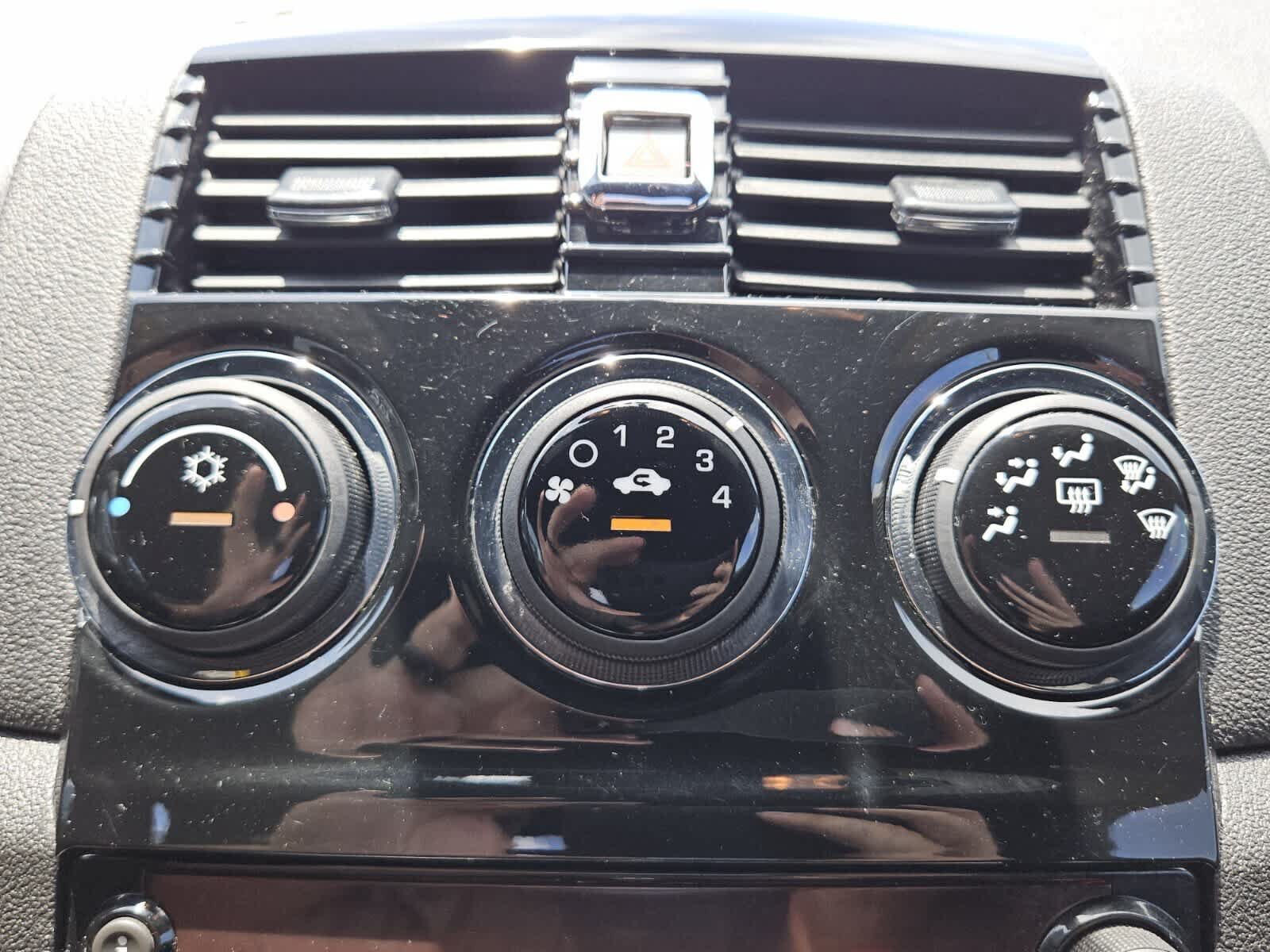 Used 2008 Saturn Sky RWD image 8