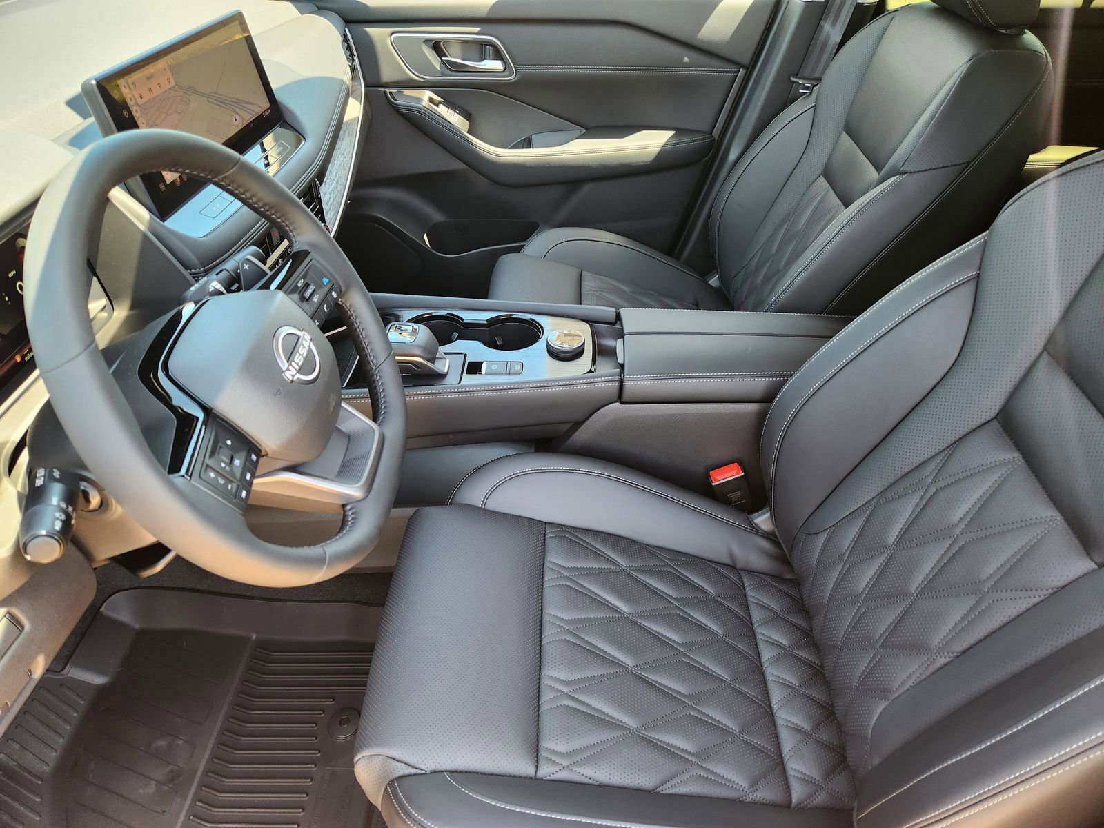 New 2026 Nissan Rogue Platinum AWD/4WD image 12