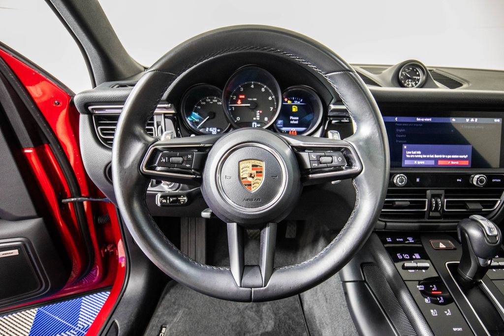 Used 2024 Porsche Macan Premium Package Plus w/ Premium Plus Package image 21
